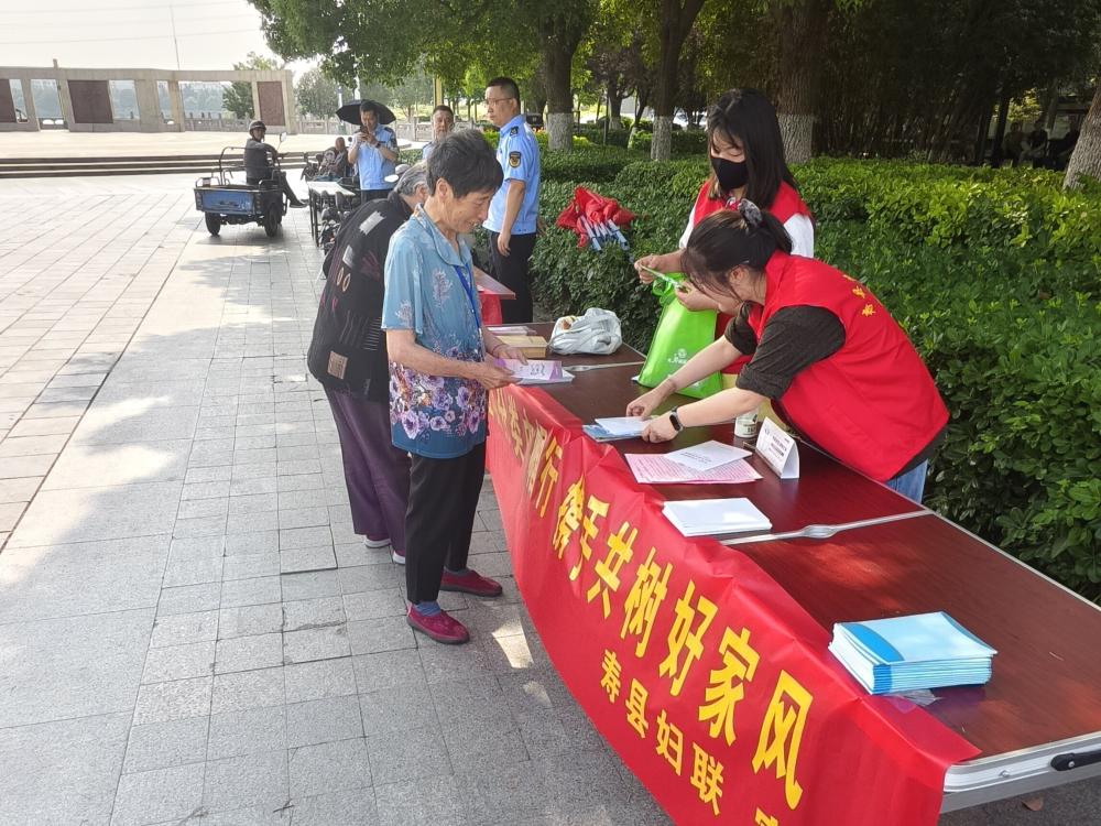 垃圾分類(lèi)巾幗行，攜手共樹(shù)好家風(fēng)——壽縣婦聯(lián)開(kāi)展垃圾分類(lèi)宣傳活動(dòng)